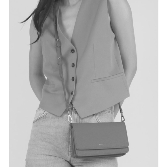 Matt and Nat Bee Vegan Crossbody Bag Grey - Picture 2 of 6